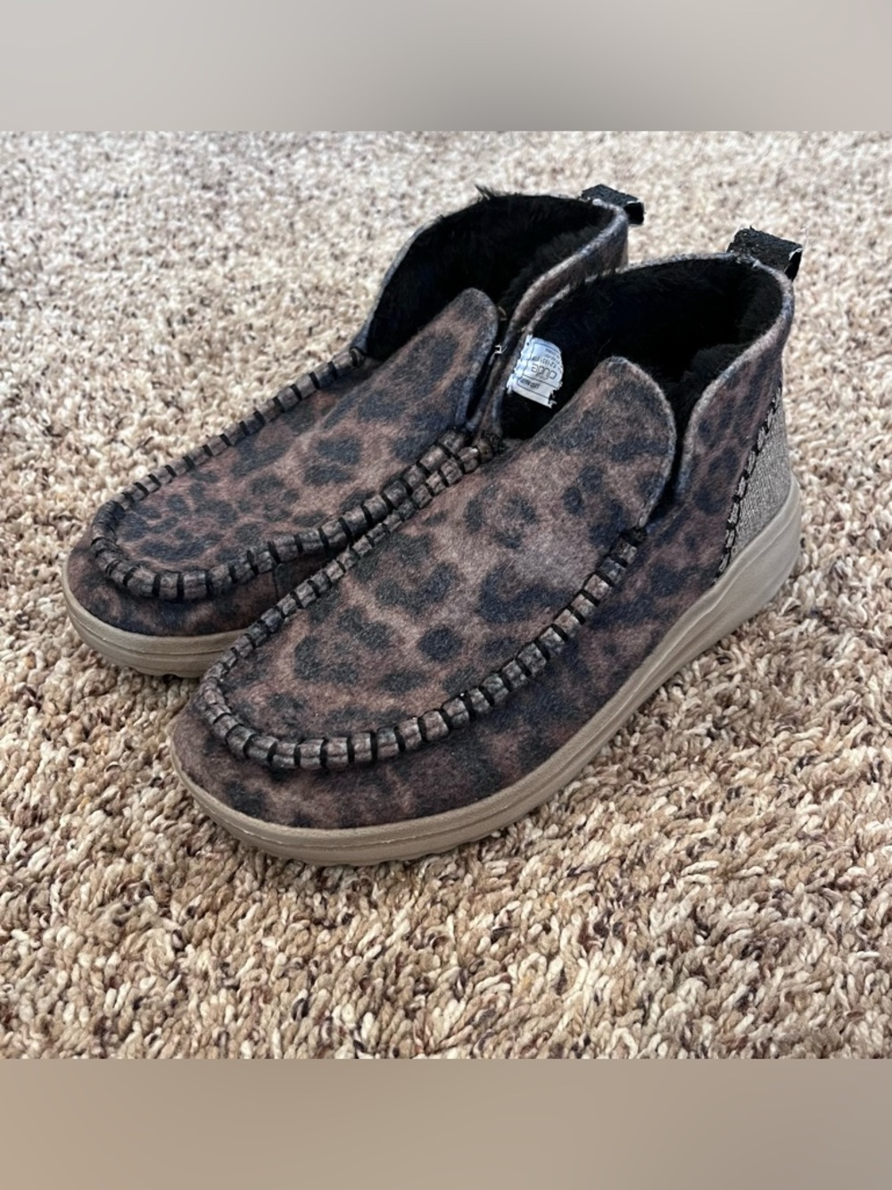 Hey Dude Denny Leo Brown Leopard Print Slip On Shoes Women’s Size EU 37 US 7